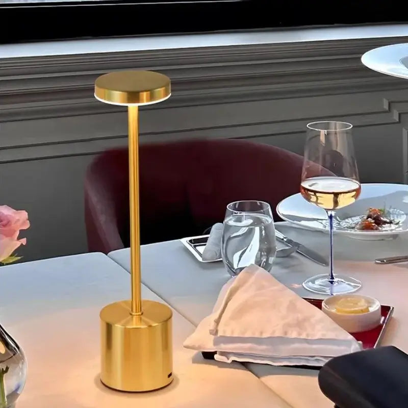 Luminária de Mesa Sem Fio - Verse